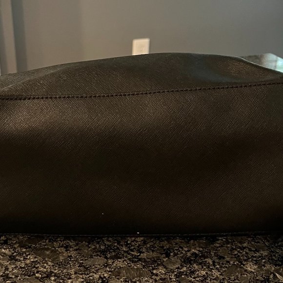 Kate Spade Handbag - Picture 2 of 2